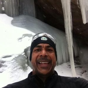 Meet your Posher, Moises